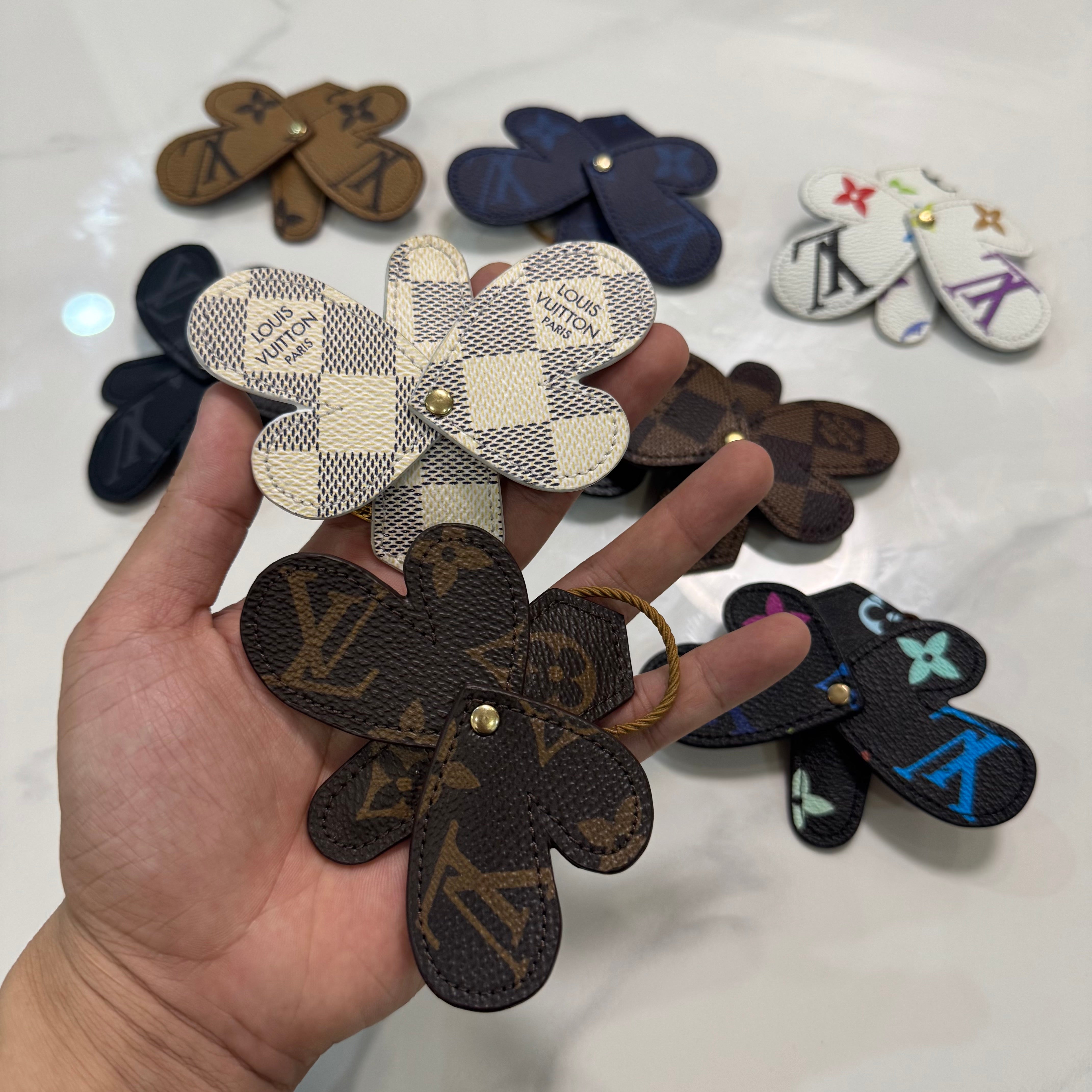 Louis Vuitton バタフライ ヘアアクセサリー Recycled Louis Vuitton Butterfly Hair Clip – Upcycled Luxury
